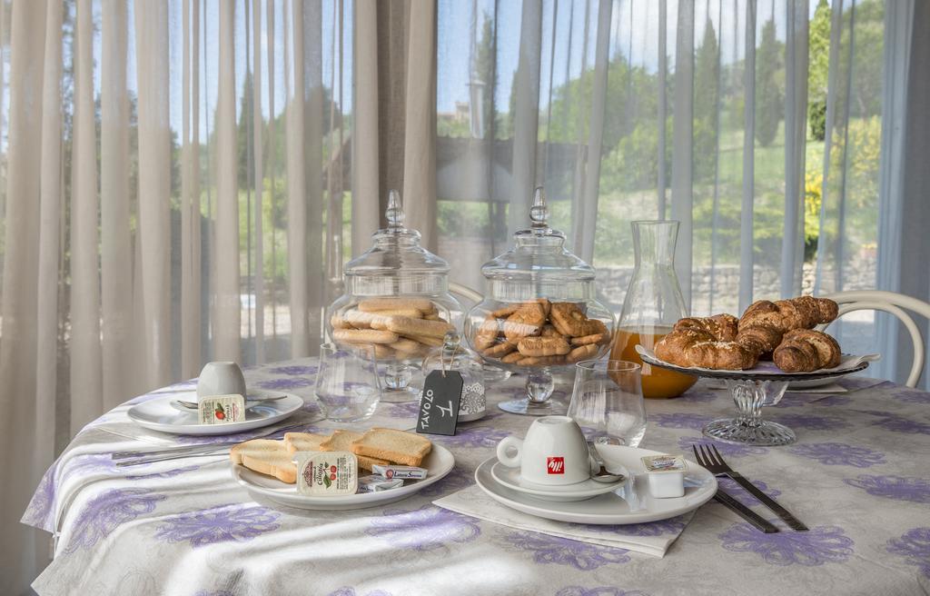 Hotel Il Cavallino Blu Volterra Dış mekan fotoğraf